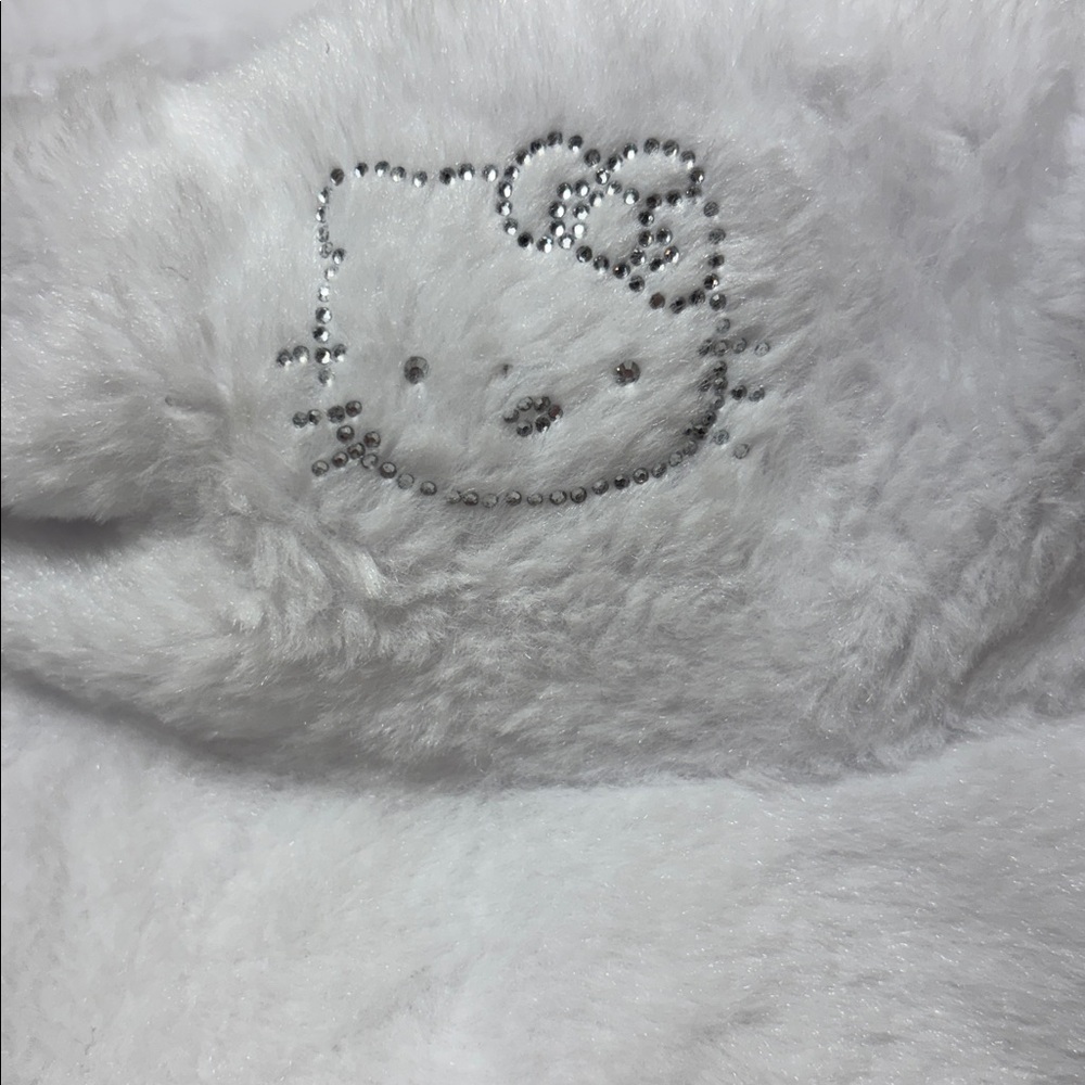 *Hello Kitty Bucket Hat* - Picture 2 of 4